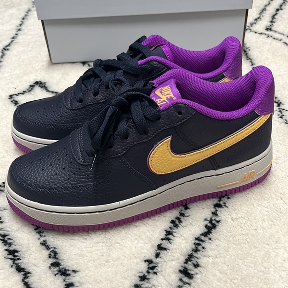 nike air force 1 big kid size 5.5